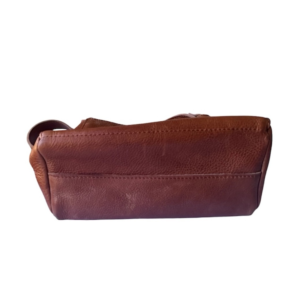Portland Leather Triangle Shoulder Bag - Picture 7 of 10